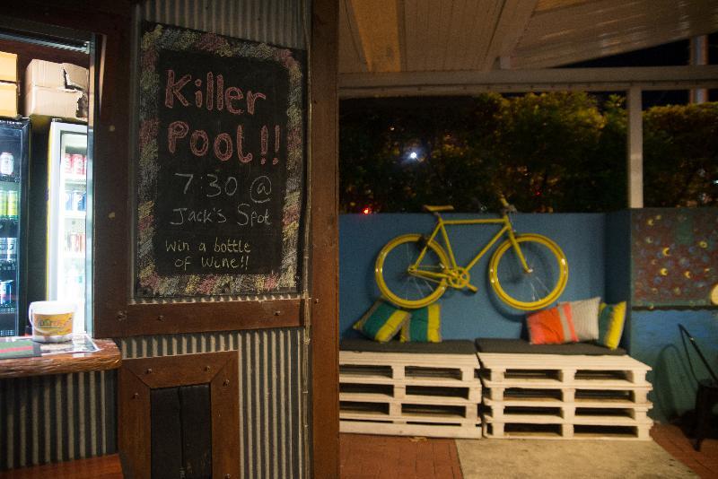 Aquarius Gold Coast Hostel Buitenkant foto