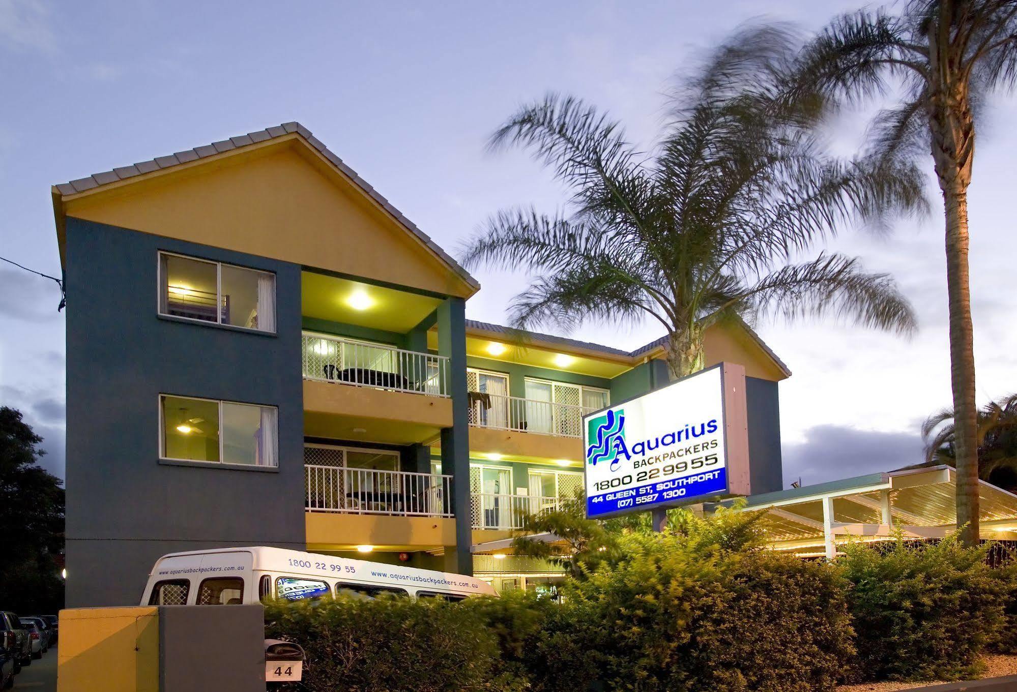 Aquarius Gold Coast Hostel Buitenkant foto