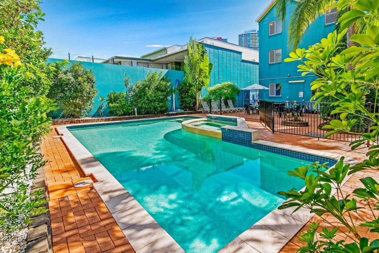 Aquarius Gold Coast Hostel Buitenkant foto